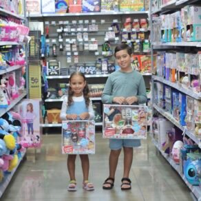 Little Tikes Creative Chefs Kits – kids cooking toy set with Make-It! moldable material, available now at Walmart.